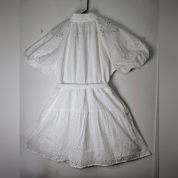 button-tie front eyelet flared dress, cotton raglan Puff sleeves, size L. - Picture 4 of 16